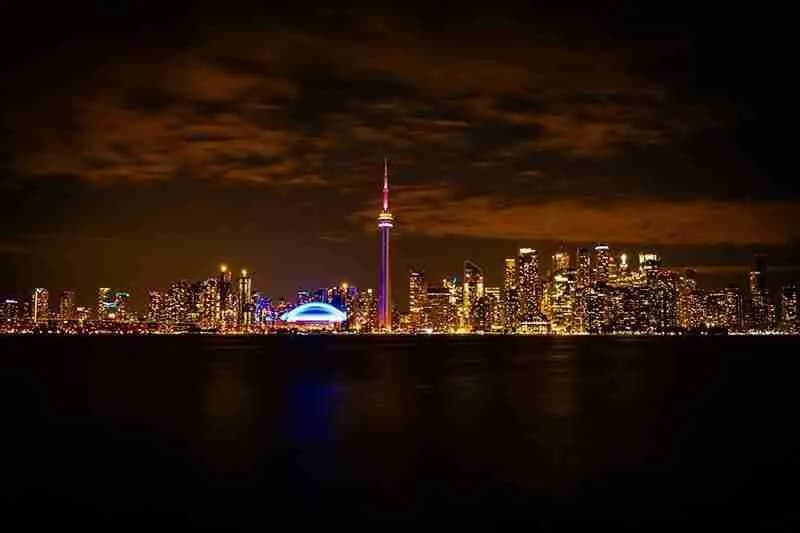 Toronto Skyline Olympic Island - Photo by Rudra Makwana